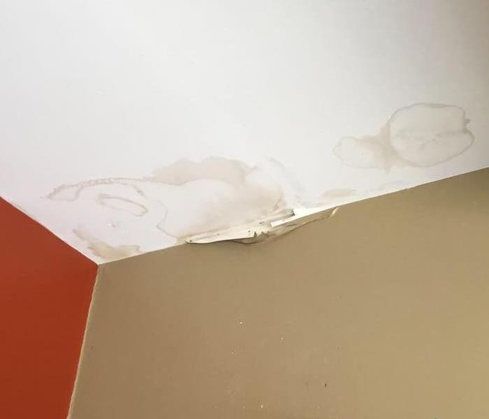 damage on the ceiling 